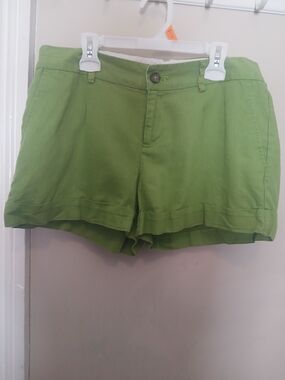 Banana Republic Lime Green Tailored Cotton Linen Blend Shorts